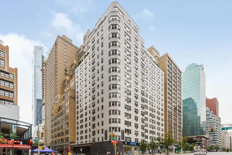 Modern NYC apartment interior 3