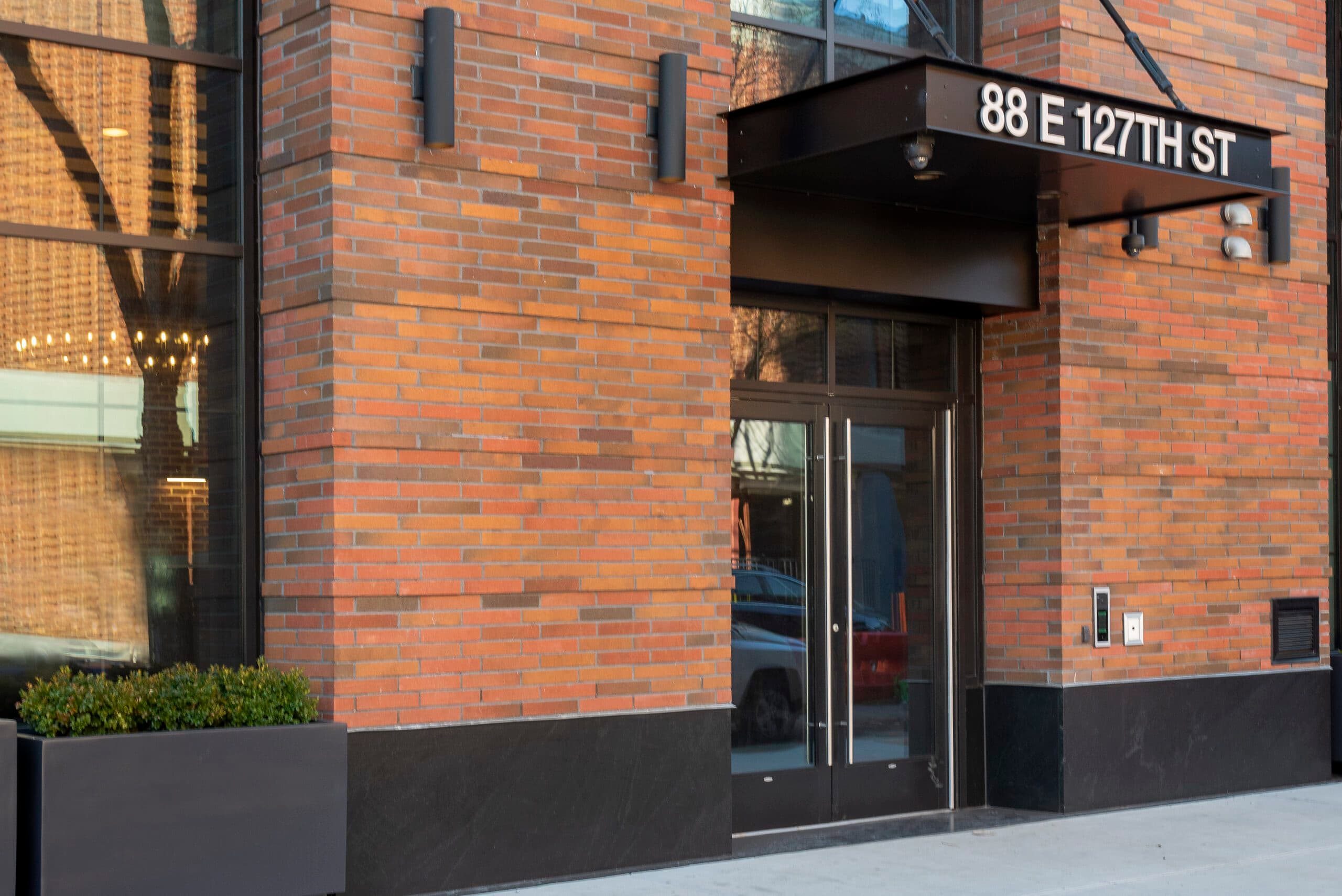 1856 Park Avenue, 16E