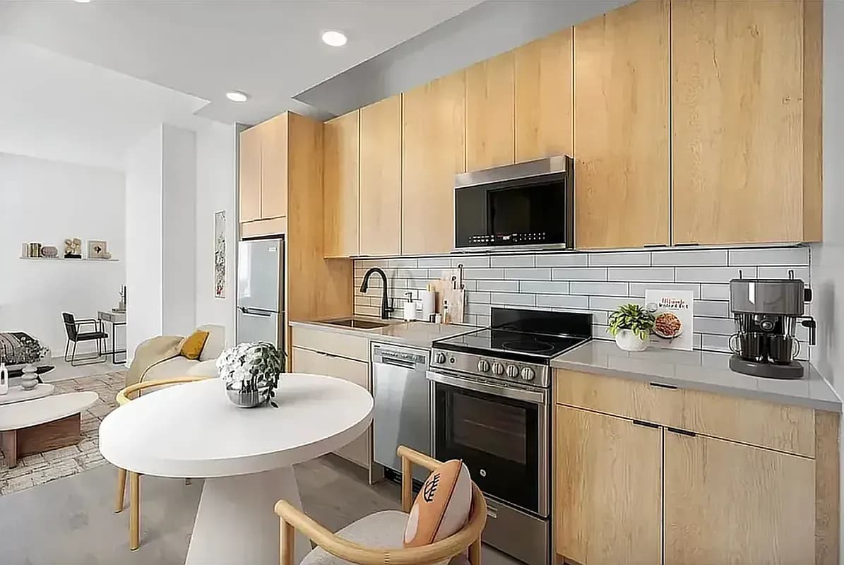 1856 Park Avenue, 16E