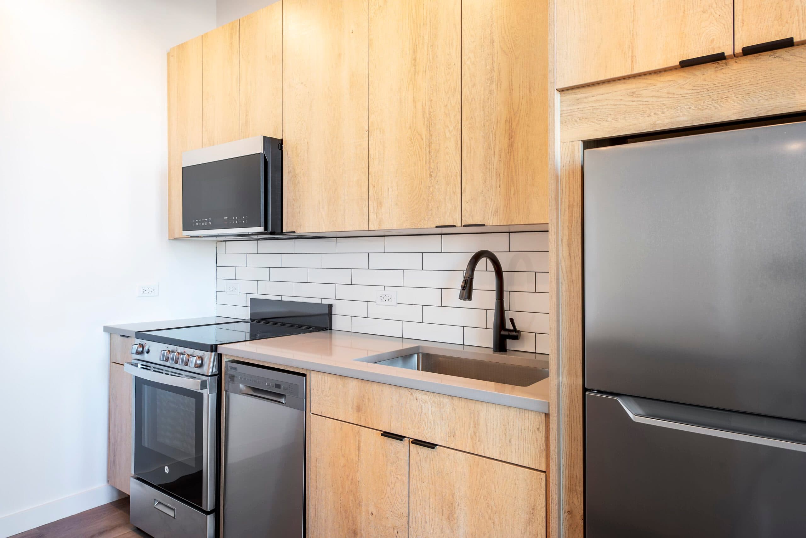 1856 Park Avenue, 5N