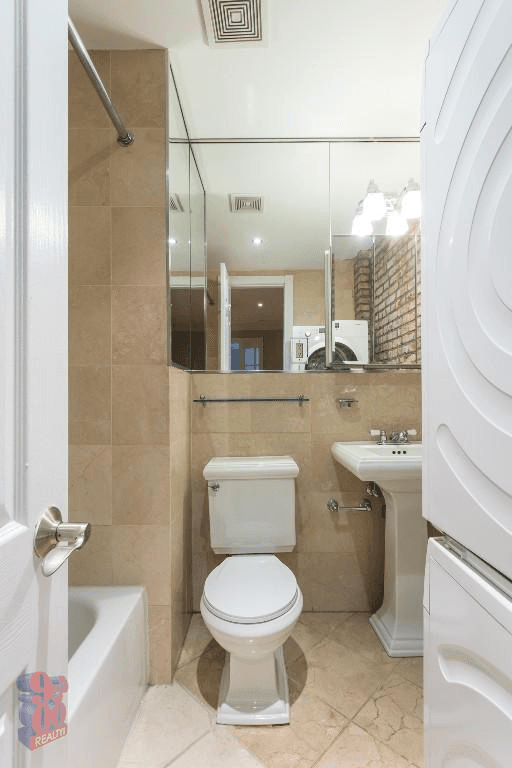 110 BEDFORD ST., #2D