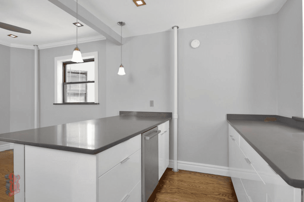 219 E 23RD ST., #7-8