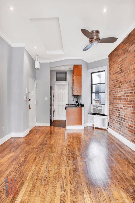 248 MOTT ST., #24