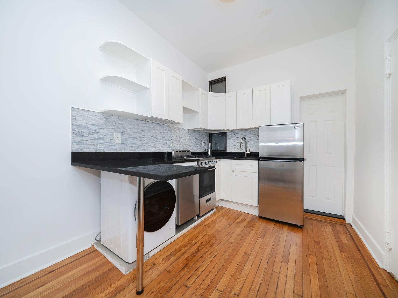 Renovated One-Bedroom Upper East Side Apartment with Bosch Appliances