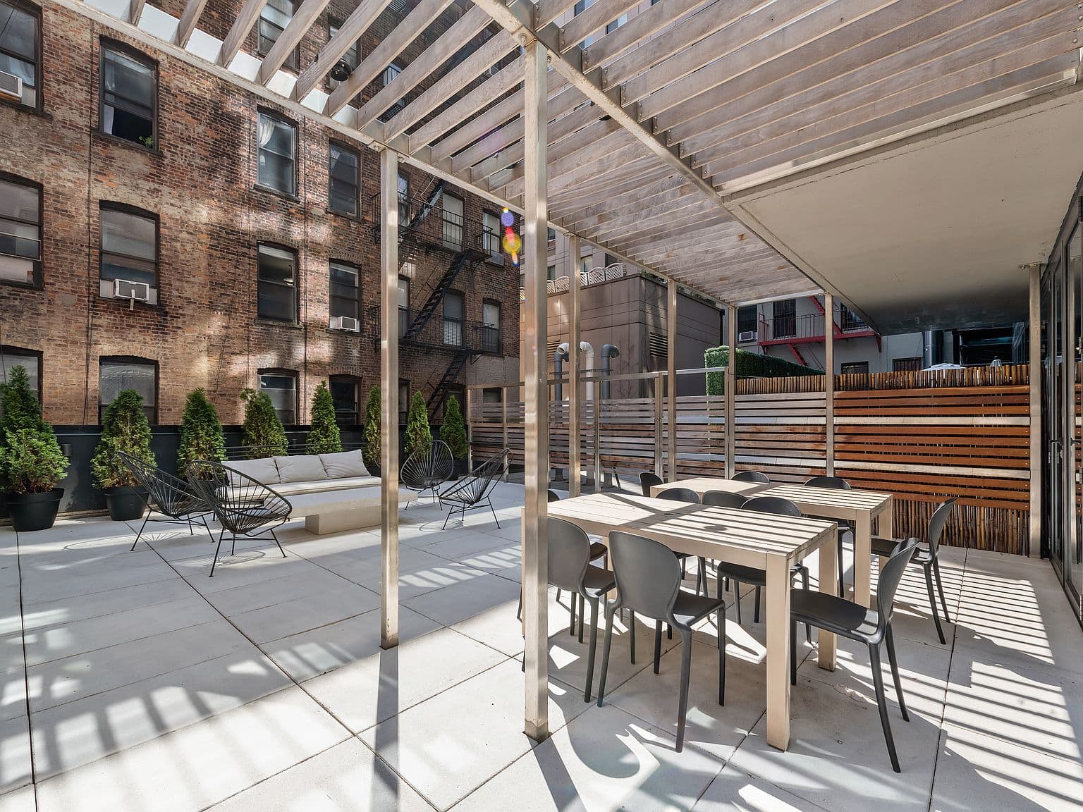 Yorkville One-Bedroom Condo with Balcony, Rooftop Deck, and Designer Finishes