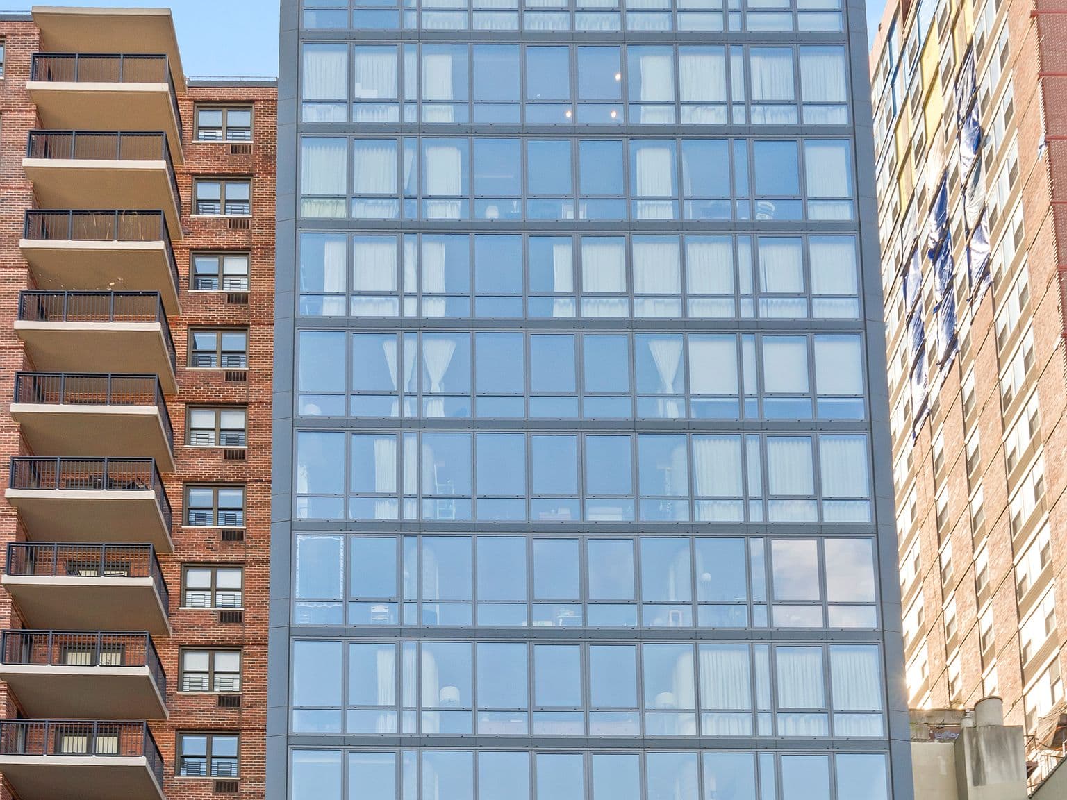 Yorkville One-Bedroom Condo with Balcony, Rooftop Deck, and Designer Finishes