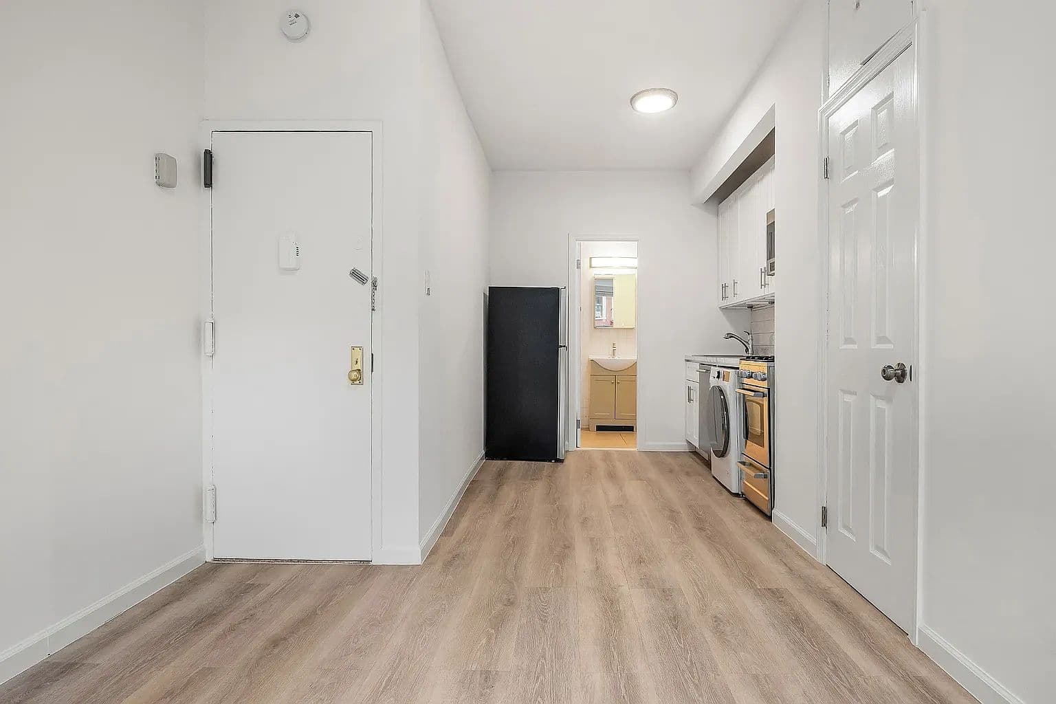 Renovated 637-Square-Foot Manhattan Studio with In-Unit Laundry