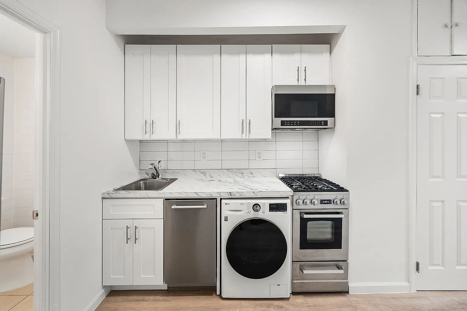 Renovated 637-Square-Foot Manhattan Studio with In-Unit Laundry