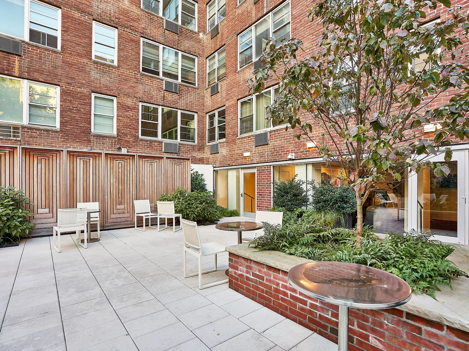 704-Square-Foot Studio Apartment with Modern Finishes in Manhattan’s Upper East Side