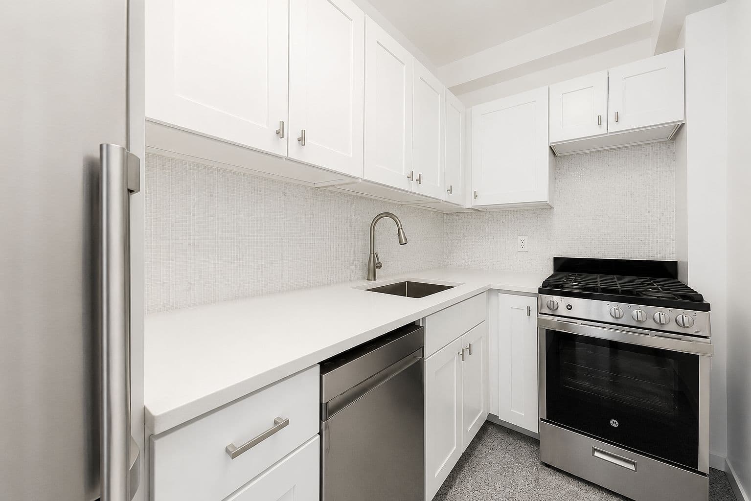 704-Square-Foot Studio Apartment with Modern Finishes in Manhattan’s Upper East Side