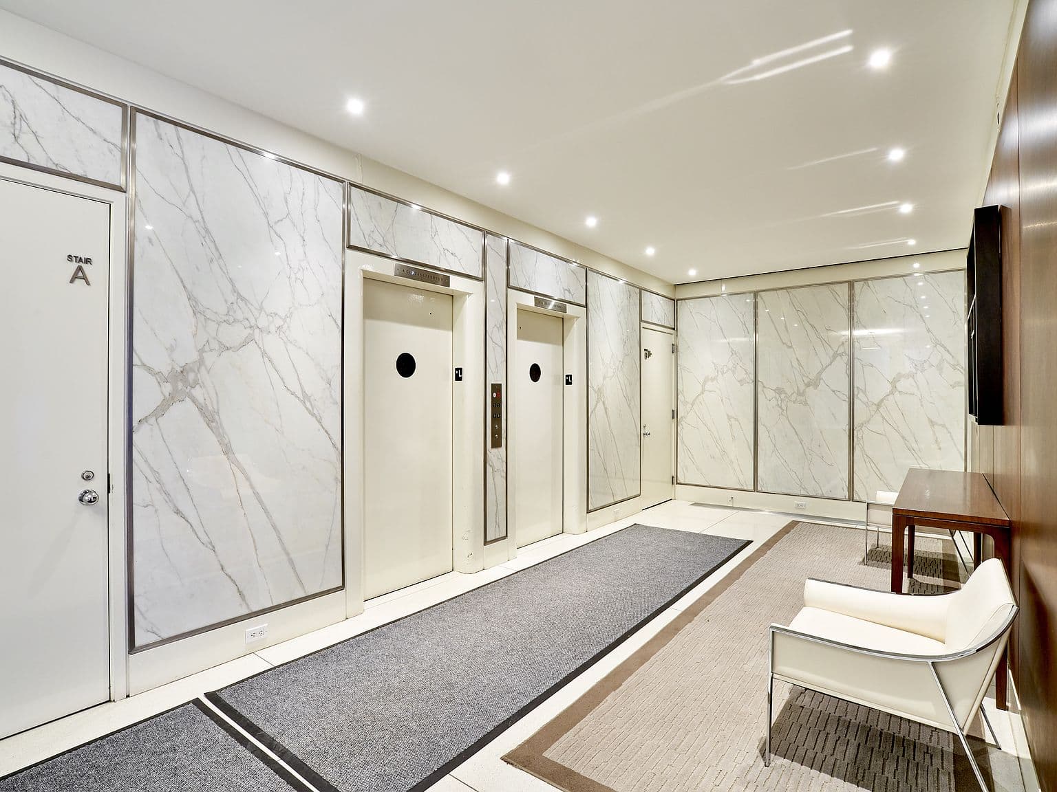 704-Square-Foot Studio Apartment with Modern Finishes in Manhattan’s Upper East Side