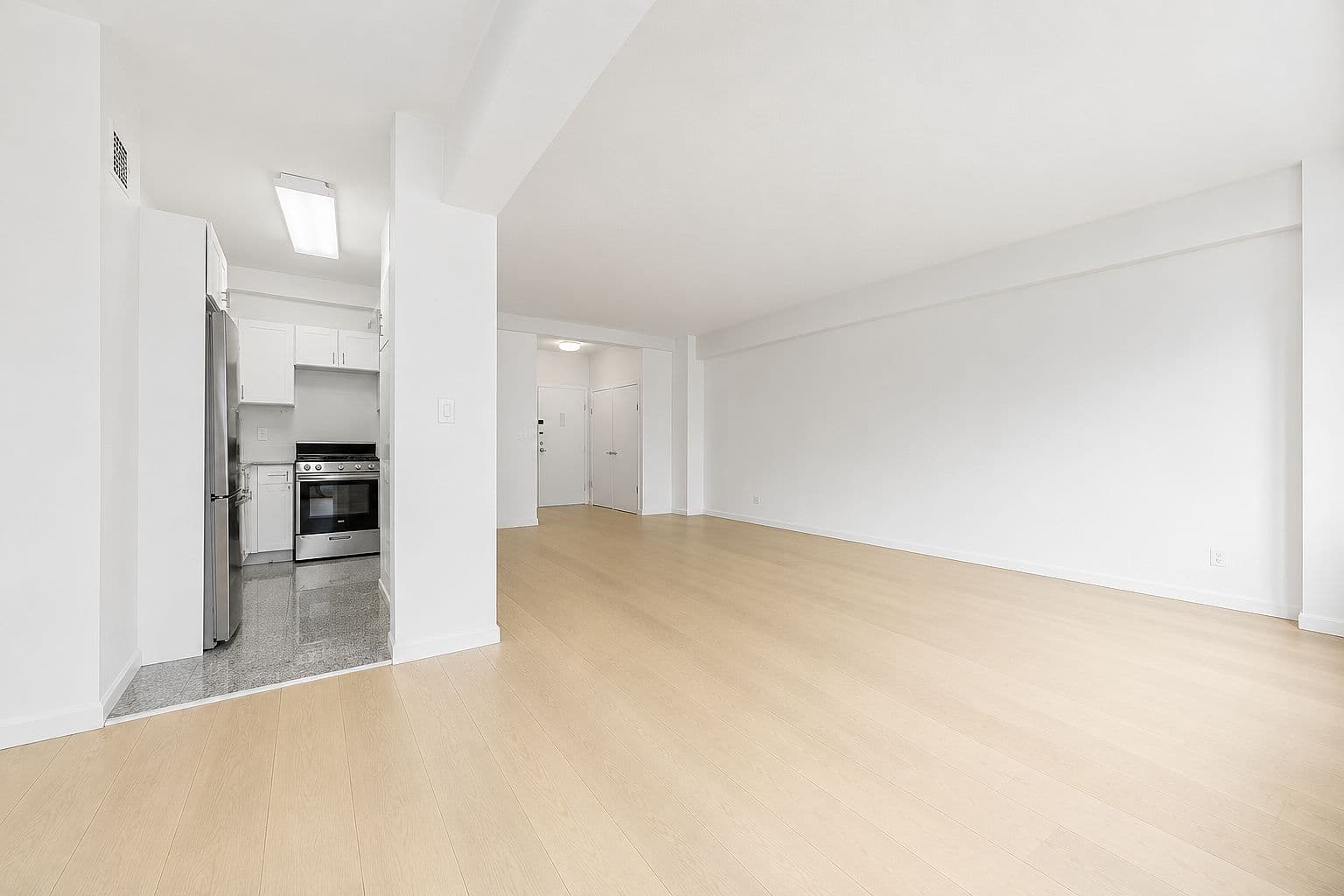 704-Square-Foot Studio Apartment with Modern Finishes in Manhattan’s Upper East Side