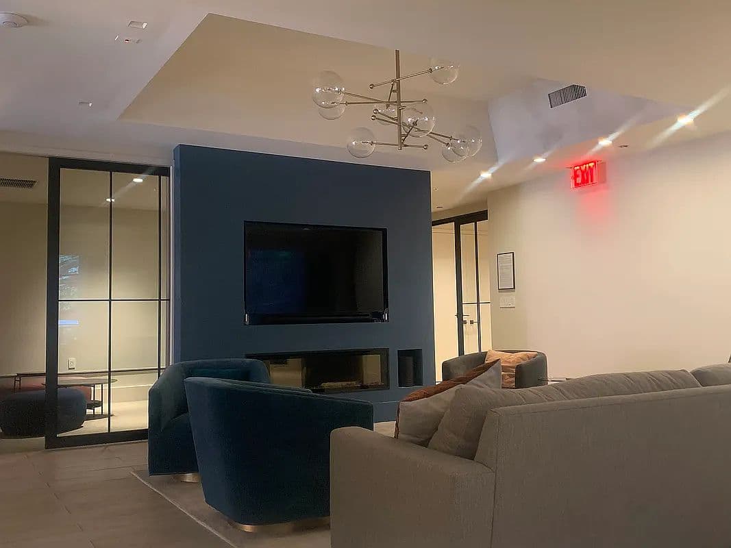Renovated High-Floor One-Bedroom Apartment with River Views in Manhattan