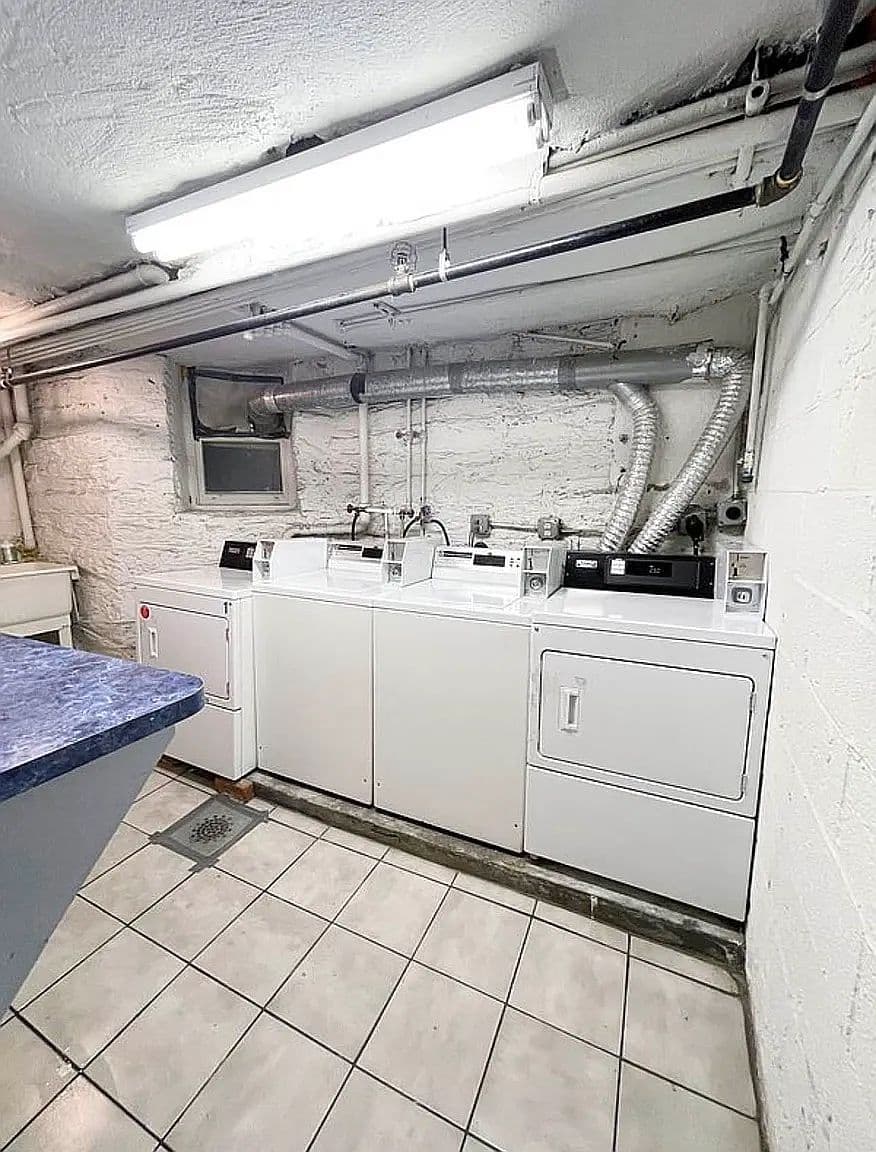 Newly Renovated Jumbo Studio Apartment in Manhattan’s Upper East Side