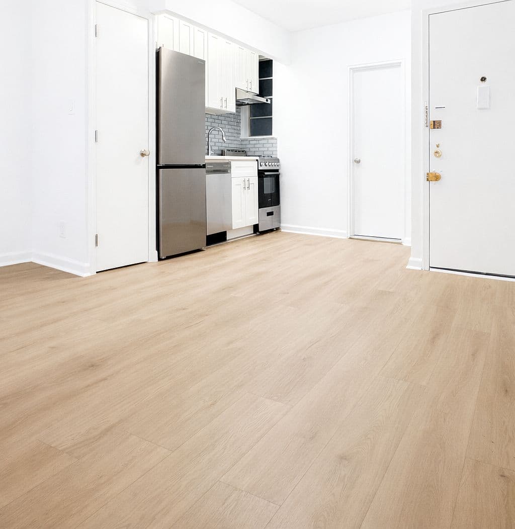 Newly Renovated One-Bedroom Apartment in Yorkville with Modern Finishes