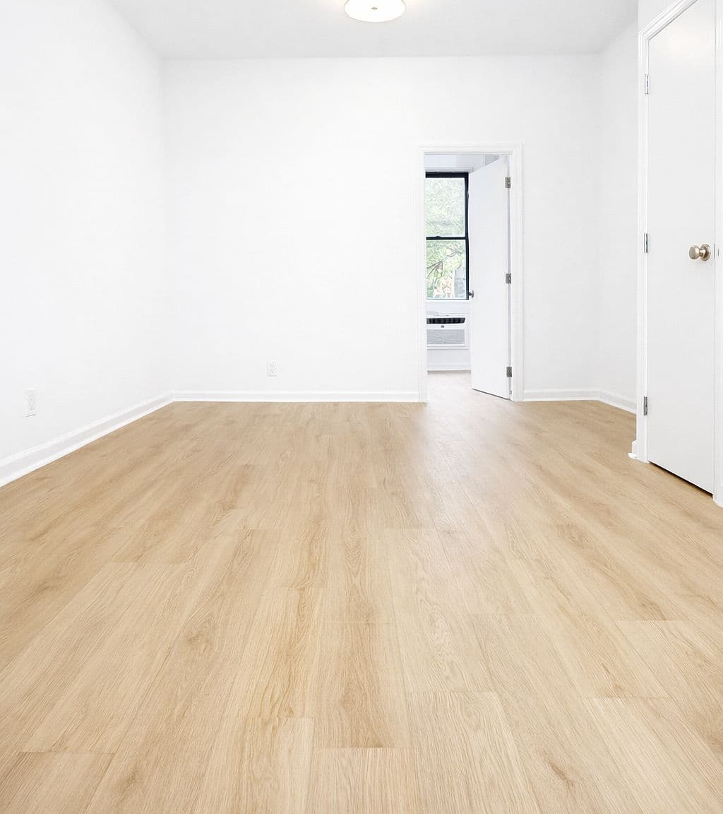 Newly Renovated One-Bedroom Apartment in Yorkville with Modern Finishes