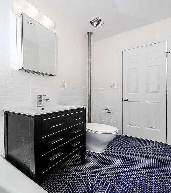 Recently Renovated One-Bedroom Apartment with In-Unit Laundry in Manhattan