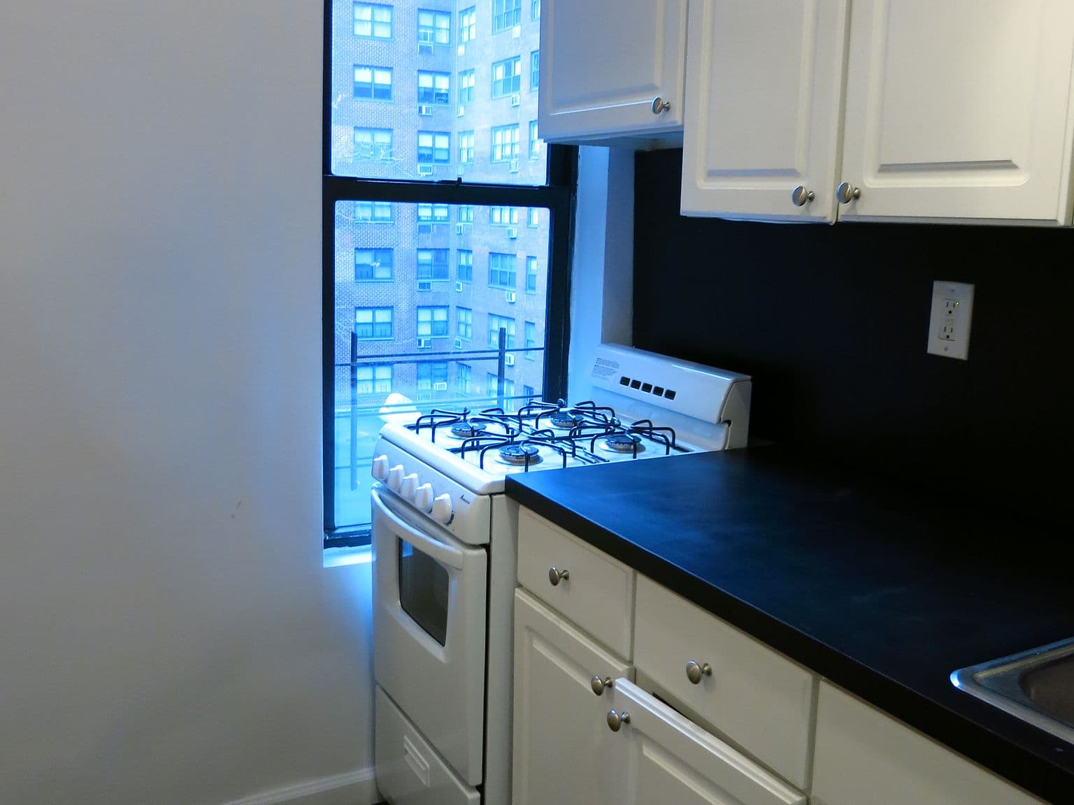 Bright Two-Bedroom Upper East Side Apartment with Hardwood Floors
