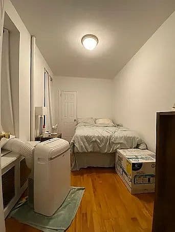 Sunny 1-Bedroom Upper East Side Apartment with In-Building Laundry